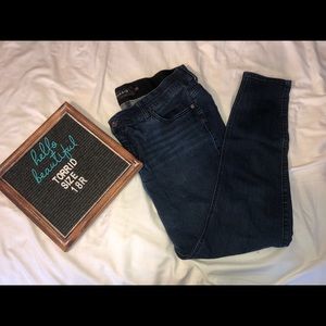 Torrid bombshell skinny dark wash